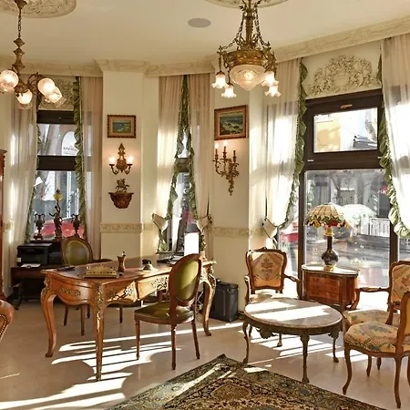 Hotel Royal 3*