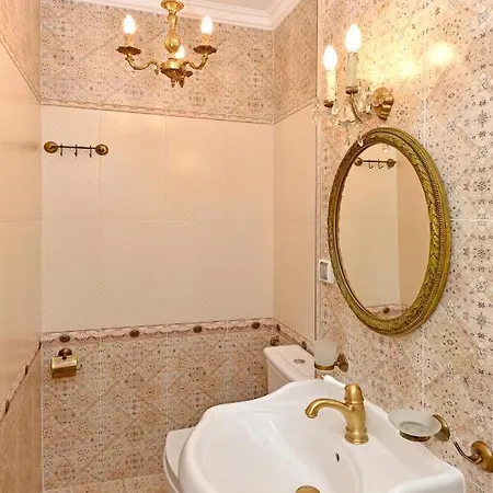 Royal Hotel 3*