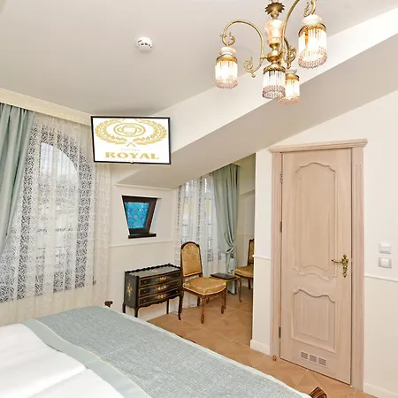 Royal 3*
