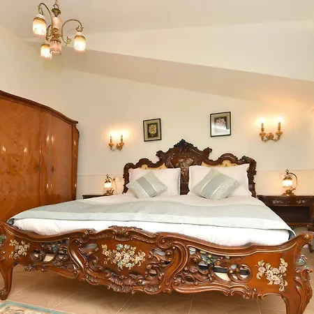 Royal 3* Varna
