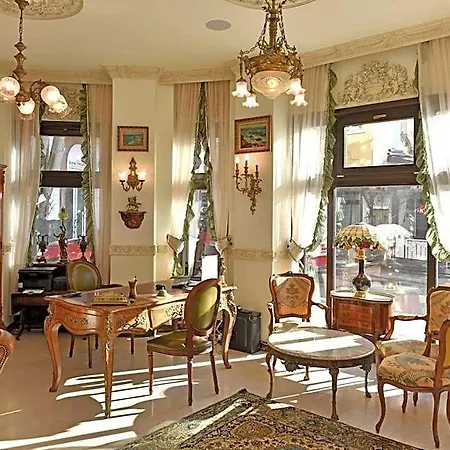 Royal 3* Varna